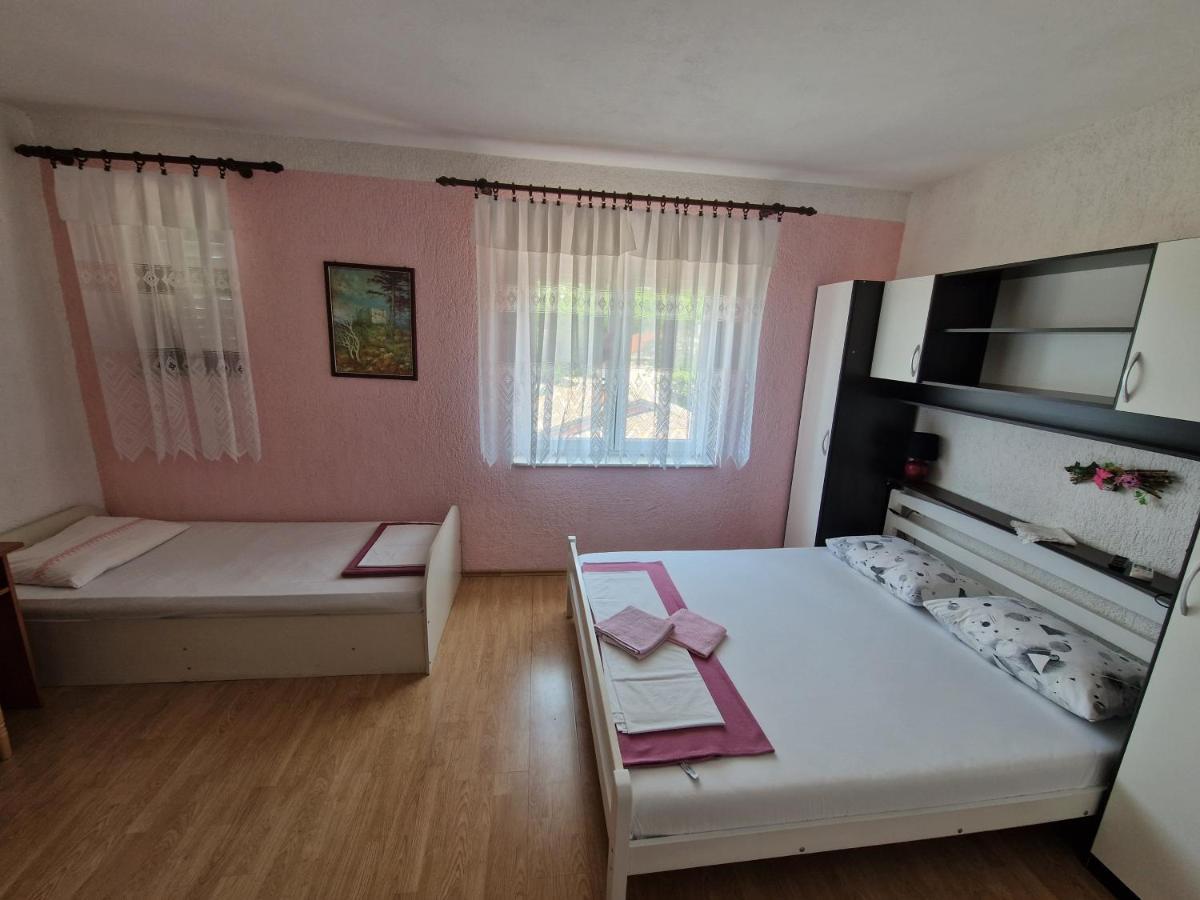 Rooms Anita Sibinj 斯比尼克尔姆波茨斯基 外观 照片