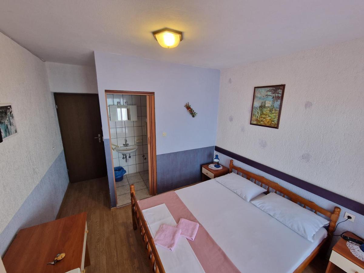 Rooms Anita Sibinj 斯比尼克尔姆波茨斯基 外观 照片