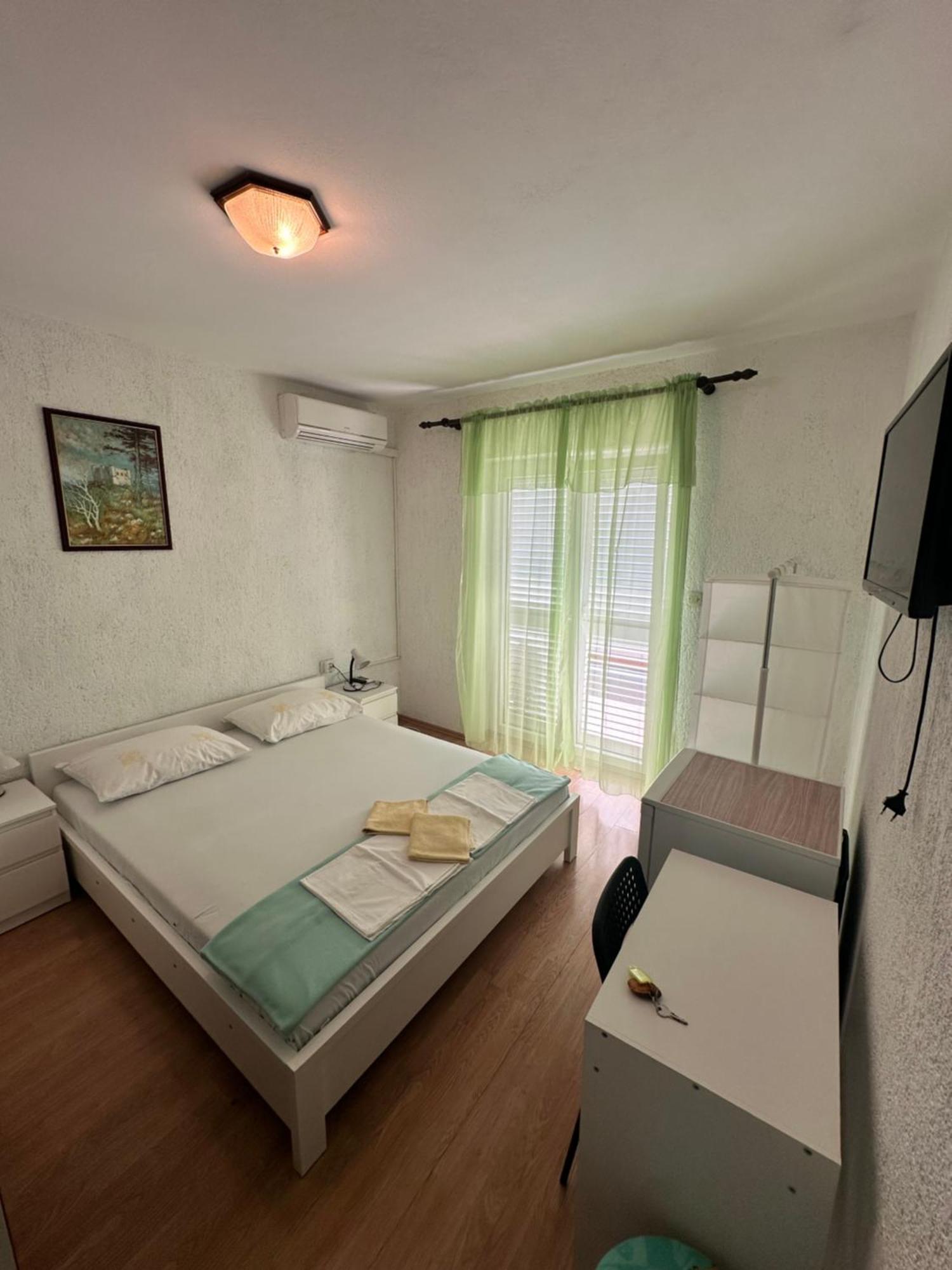Rooms Anita Sibinj 斯比尼克尔姆波茨斯基 外观 照片